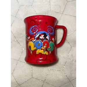 VINTAGE DISNEYLAND 2005 MUG